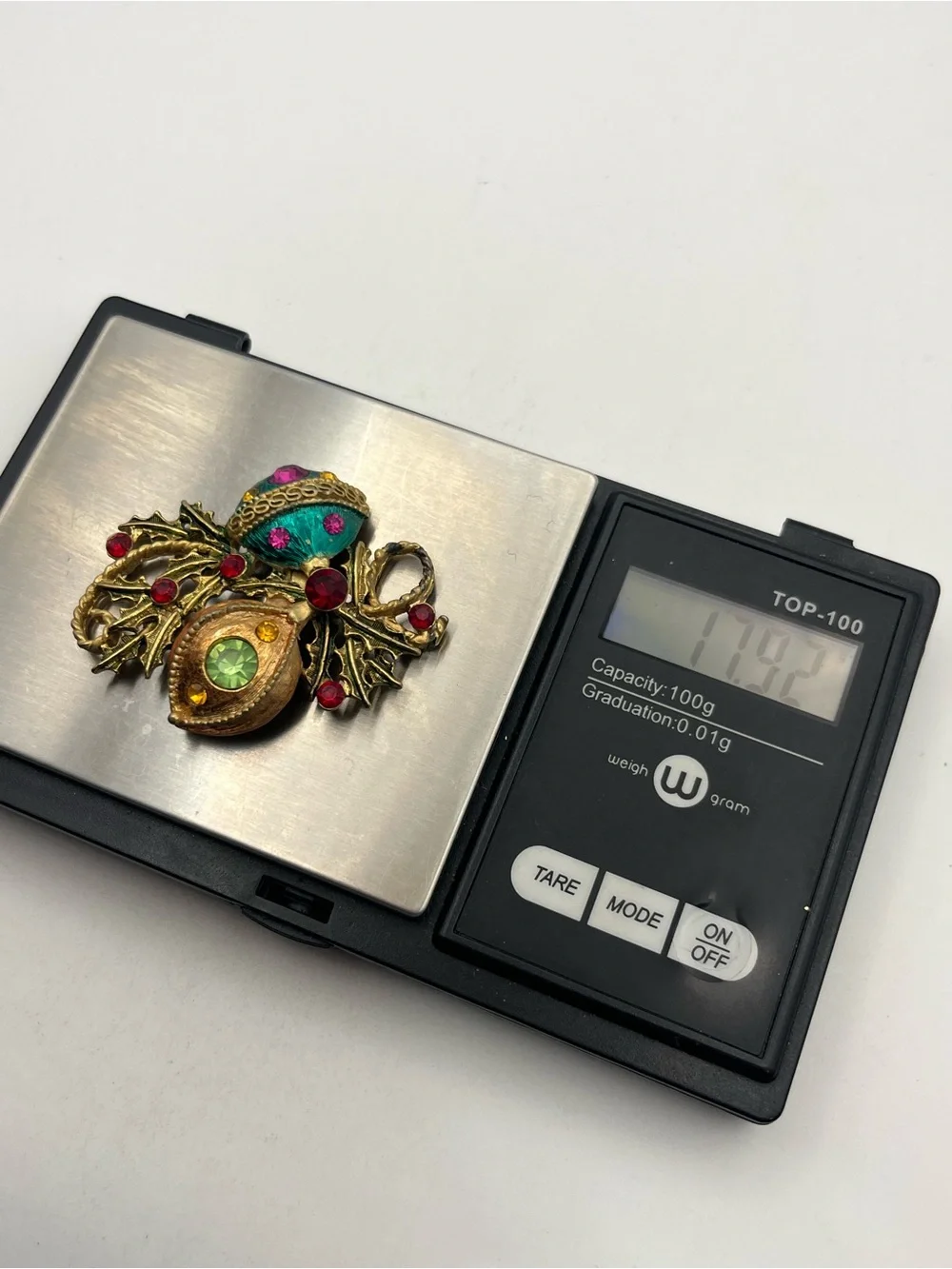 Christmas ornaments baubles gold tone multi colored rhinestones brooch pin